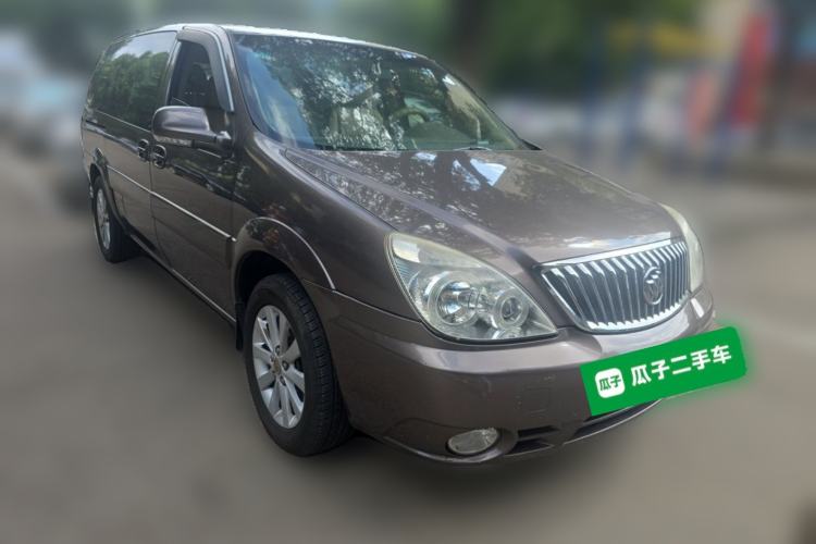 Used Buick GL8 2013 2.4L Classic Edition Front Right 45 Deg