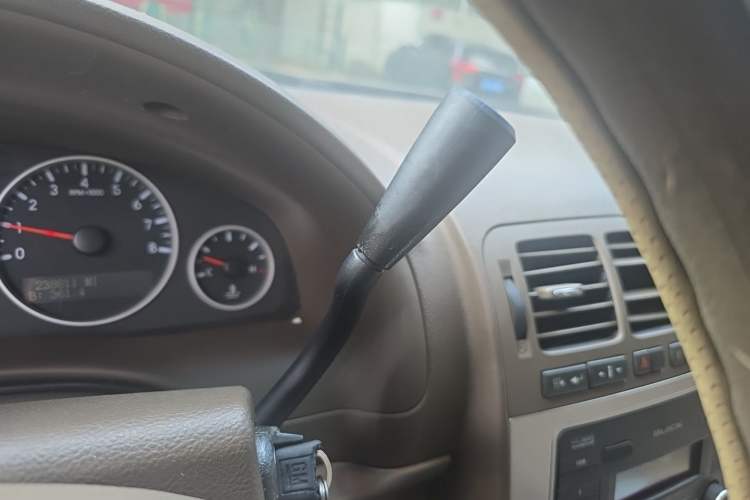Used Buick GL8 2013 2.4L Classic Edition Gear Lever
