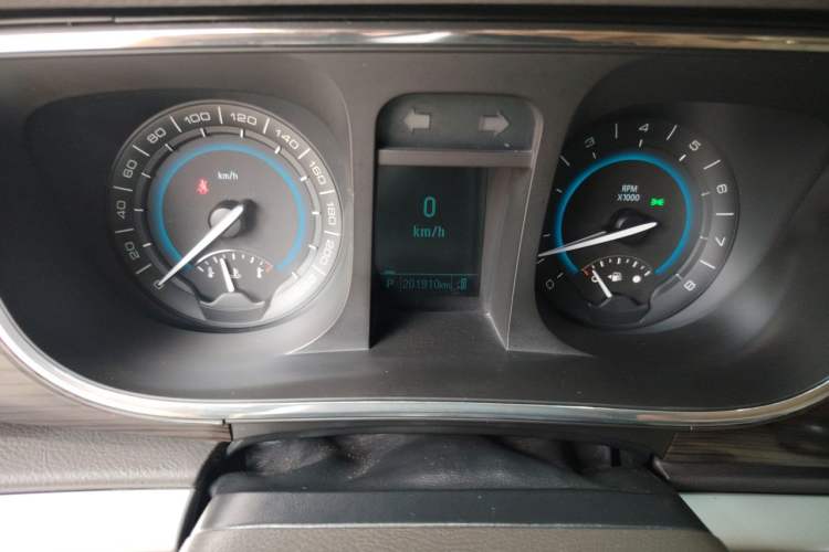 Used Buick GL8 2013 3.0L GT Luxury Business Haoya Edition Instrument Cluster