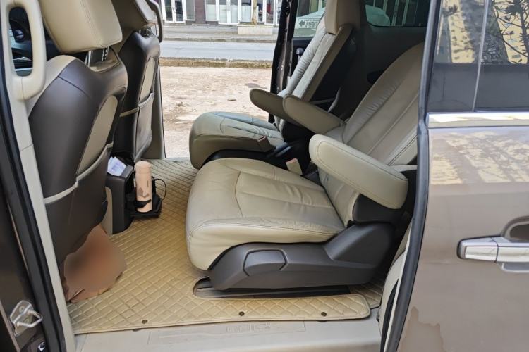 Used Buick GL8 2013 3.0L GT Luxury Business Haoya Edition Left Rear Seat