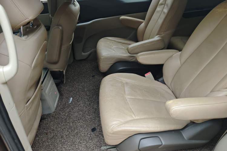 Used Buick GL8 2013 2.4L CT Luxury Business Comfort Edition Left Rear Seat