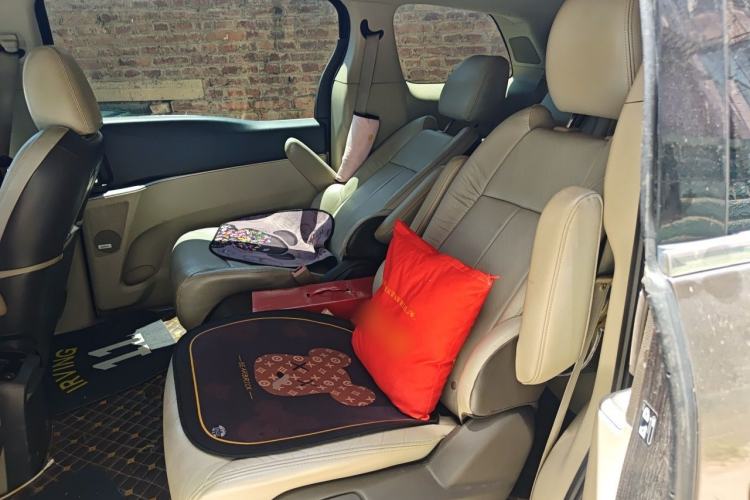 Used Buick GL8 2013 3.0L XT Luxury Business Flagship Edition Left Rear Seat
