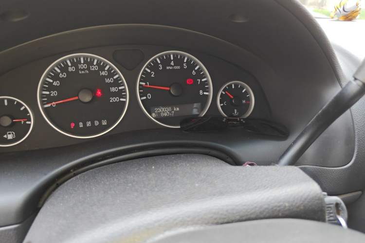 Used Buick GL8 2013 2.4L Executive Edition Odometer Close Up