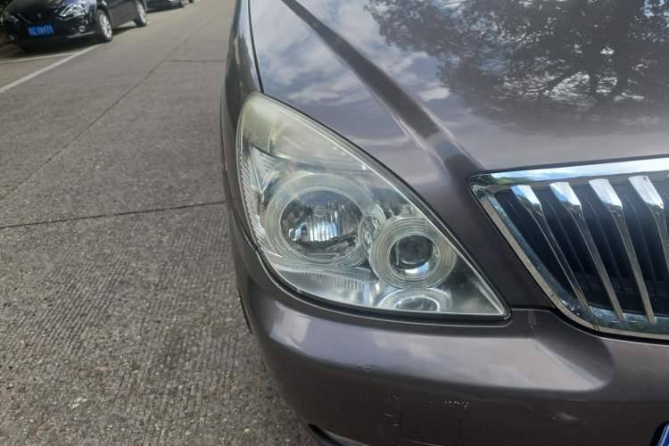 Used Buick GL8 2013 2.4L Classic Edition Right Front Headlight