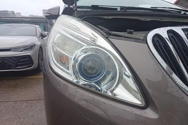 Used Buick GL8 2013 2.4L LT Luxury Business Executive Edition Right Front Headlight