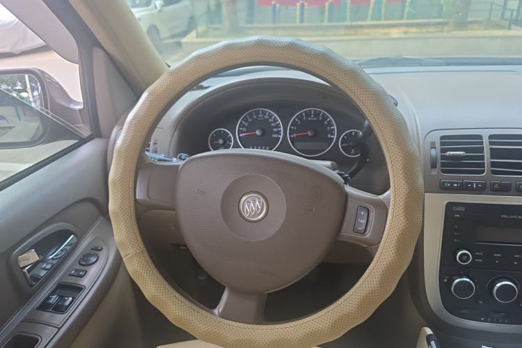 Used Buick GL8 2013 2.4L Classic Edition Steering Wheel