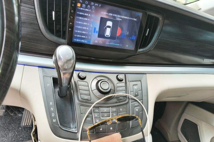 Used Buick GL8 2013 3.0L GT Luxury Business Haoya Edition Audio And AC Panel