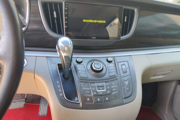 Used Buick GL8 2013 3.0L GT Luxury Business Haoya Edition Audio And AC Panel