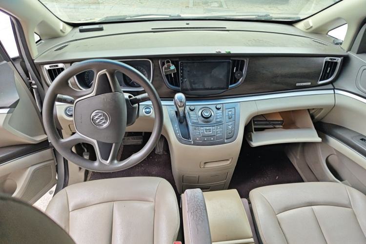 Used Buick GL8 2013 2.4L CT Luxury Business Comfort Edition Center Console