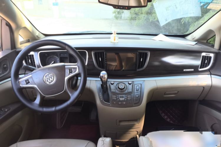 Used Buick GL8 2013 3.0L GT Luxury Business Haoya Edition Center Console