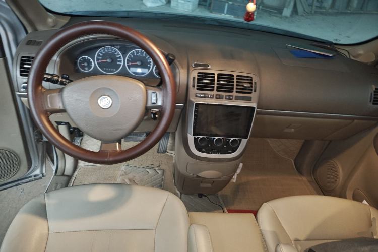Used Buick GL8 2013 2.4L Classic Edition Center Console