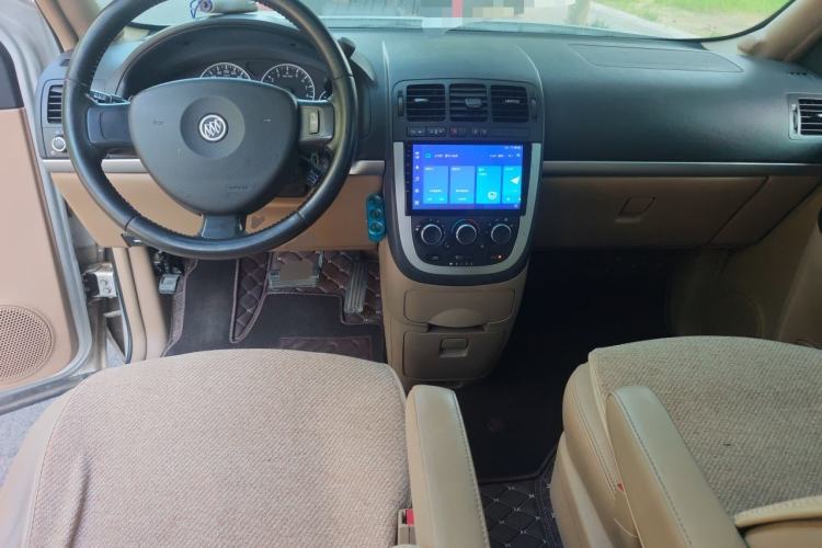 Used Buick GL8 2013 2.4L Executive Edition Center Console