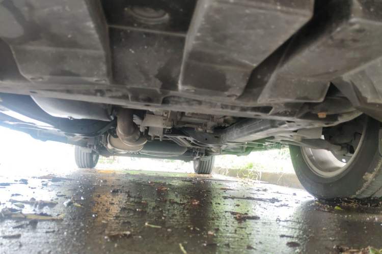 Used Buick GL8 2013 2.4L CT Luxury Business Comfort Edition Chassis Front