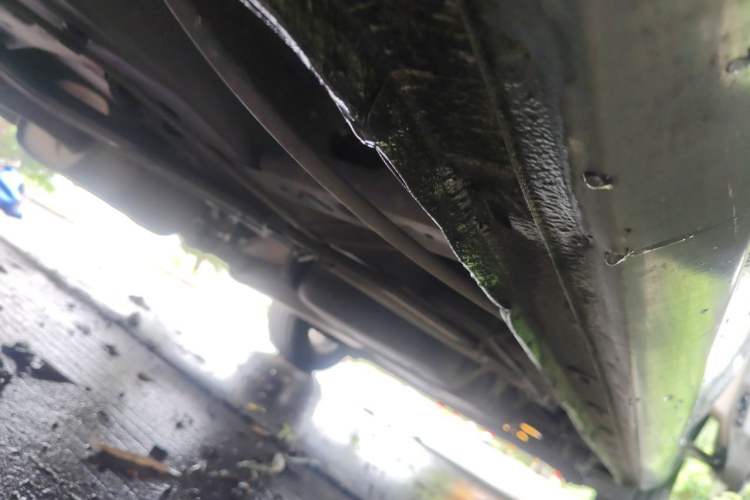 Used Buick GL8 2013 2.4L CT Luxury Business Comfort Edition Chassis Front Left