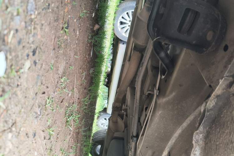 Used Buick GL8 2013 2.4L Executive Edition Chassis Front Left