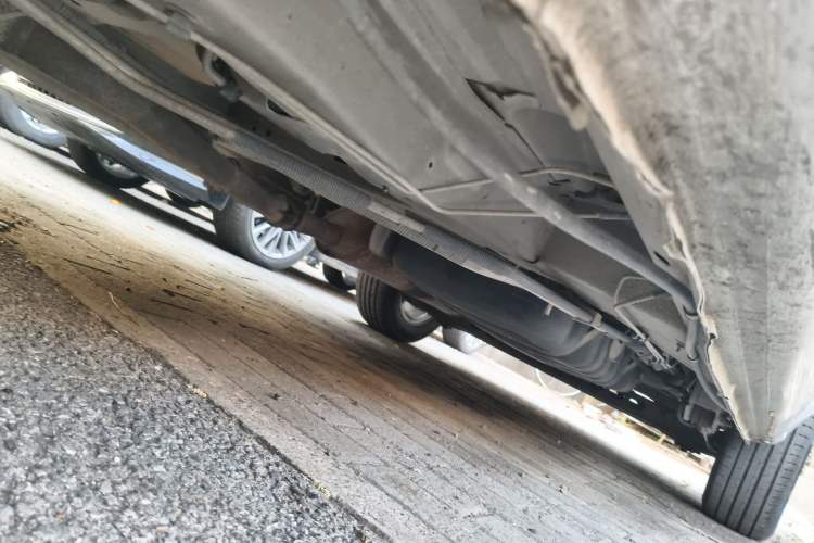 Used Buick GL8 2013 2.4L Classic Edition Chassis Front Left