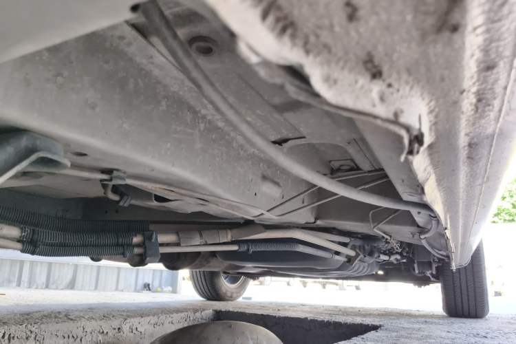 Used Buick GL8 2013 2.4L Comfort Edition Chassis Front Left