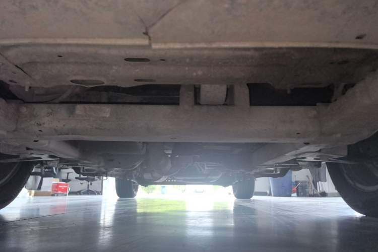 Used Buick GL8 2013 2.4L Comfort Edition Chassis Front