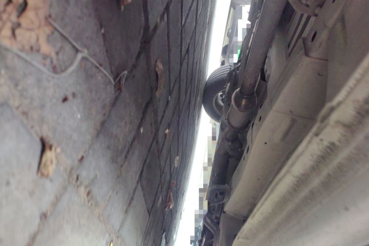 Used Buick GL8 2013 2.4L Classic Edition Chassis Front Right
