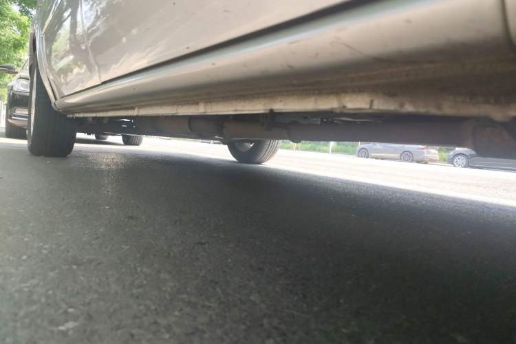 Used Buick GL8 2013 2.4L Comfort Edition Chassis Front Right