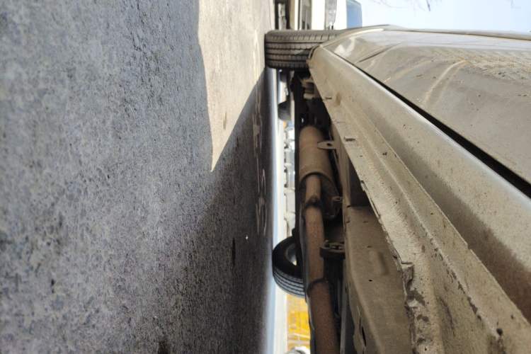 Used Buick GL8 2013 2.4L Classic Edition Chassis Front Right