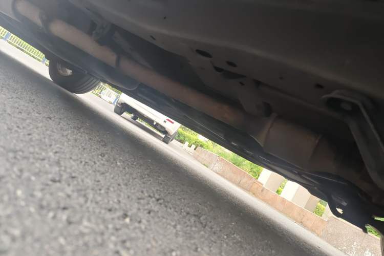 Used Buick GL8 2013 2.4L Comfort Edition Chassis Front Right