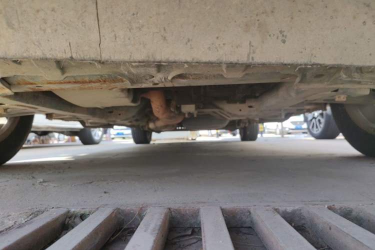 Used Buick GL8 2013 2.4L Executive Edition Chassis Front