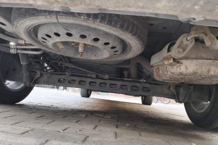 Used Buick GL8 2013 2.4L Classic Edition Chassis Rear