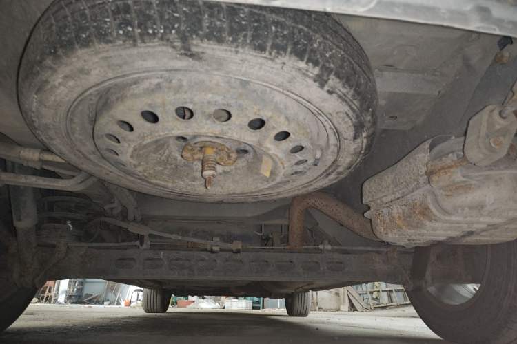 Used Buick GL8 2013 2.4L Classic Edition Chassis Rear