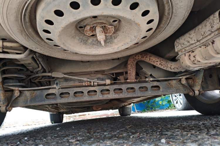 Used Buick GL8 2013 2.4L Classic Edition Chassis Rear