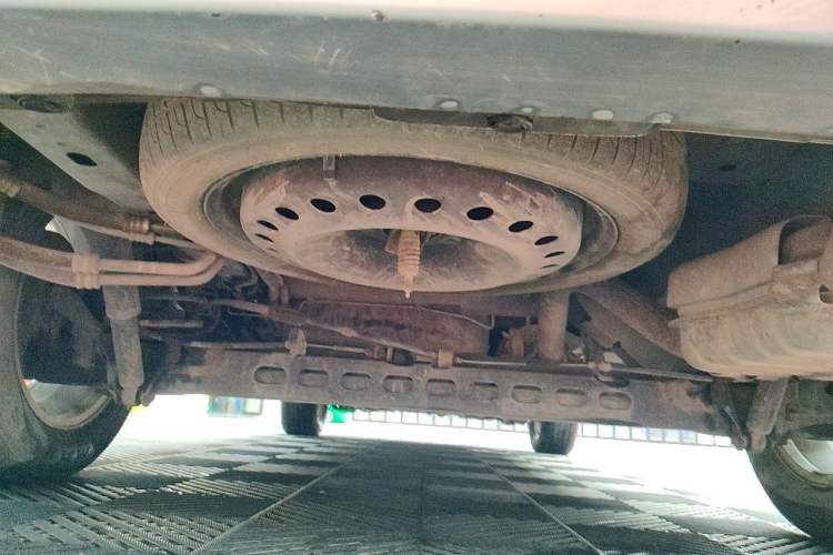 Used Buick GL8 2013 2.4L Executive Edition Chassis Rear