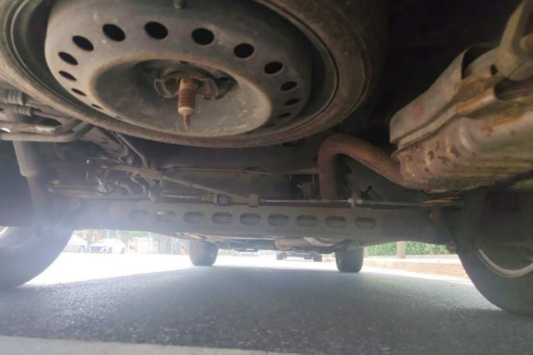 Used Buick GL8 2013 2.4L Comfort Edition Chassis Rear