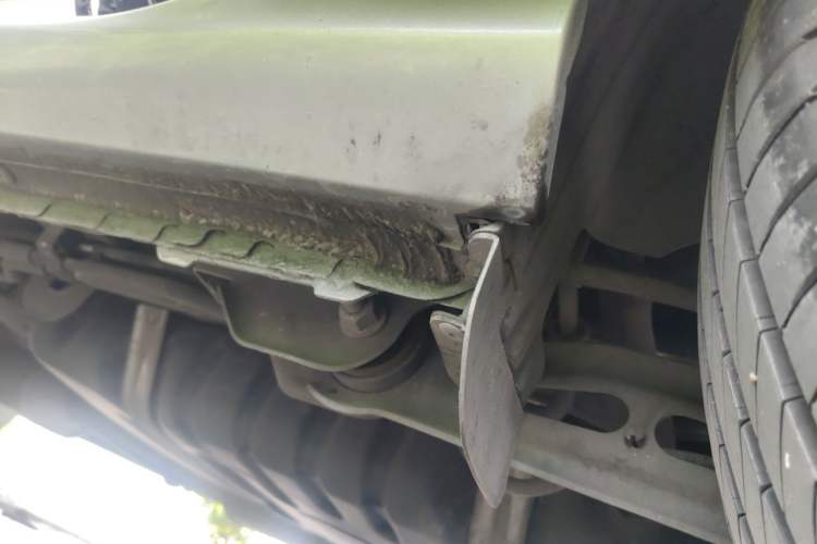 Used Buick GL8 2013 2.4L CT Luxury Business Comfort Edition Chassis Rear Left