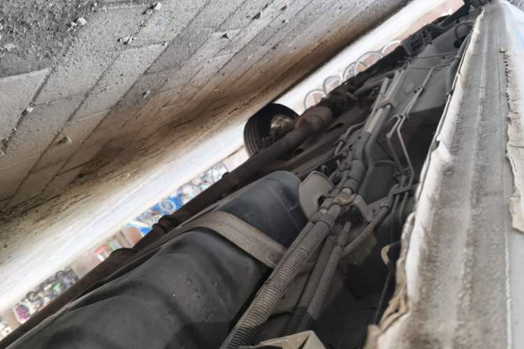 Used Buick GL8 2013 2.4L Classic Edition Chassis Rear Left