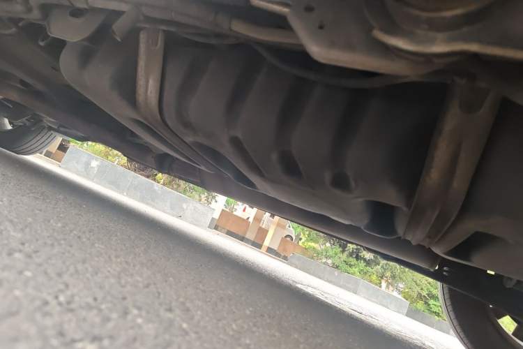Used Buick GL8 2013 2.4L Comfort Edition Chassis Rear Left