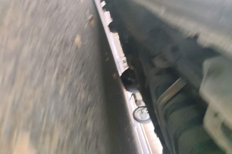 Used Buick GL8 2013 2.4L Executive Edition Chassis Rear Left