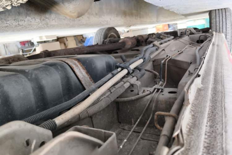 Used Buick GL8 2013 2.4L Comfort Edition Chassis Rear Left
