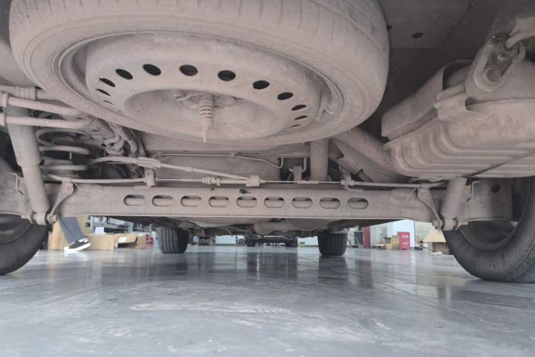 Used Buick GL8 2013 2.4L Comfort Edition Chassis Rear