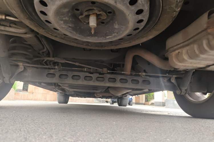 Used Buick GL8 2013 2.4L Comfort Edition Chassis Rear