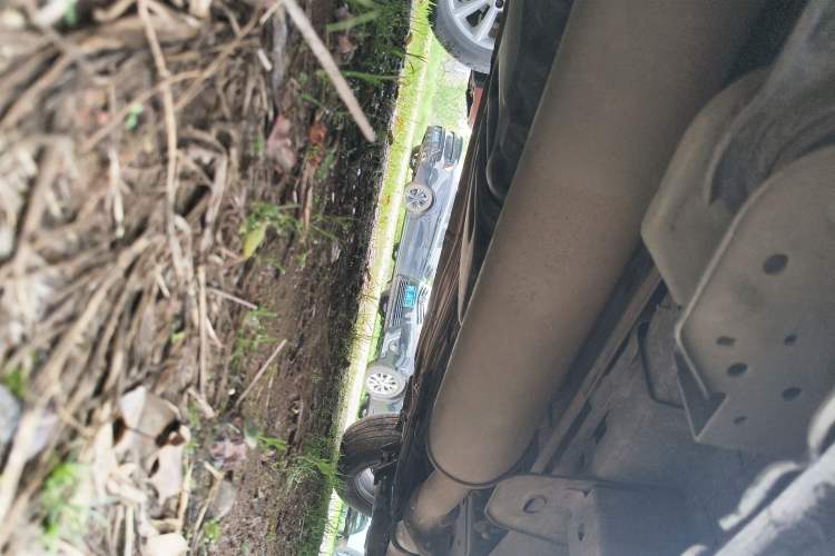 Used Buick GL8 2013 2.4L Executive Edition Chassis Rear Right