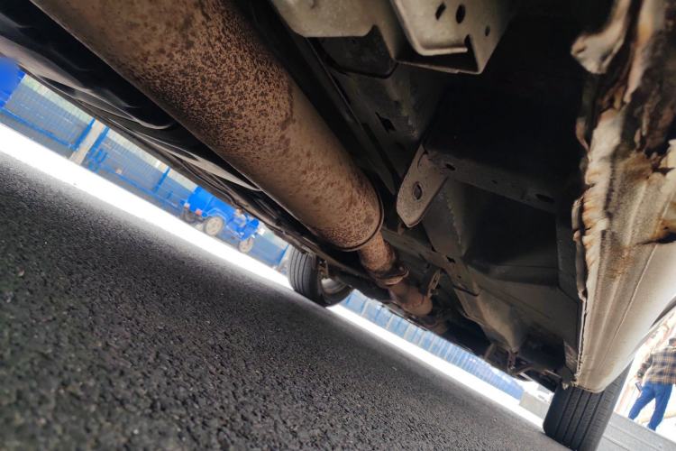 Used Buick GL8 2013 2.4L Classic Edition Chassis Rear Right