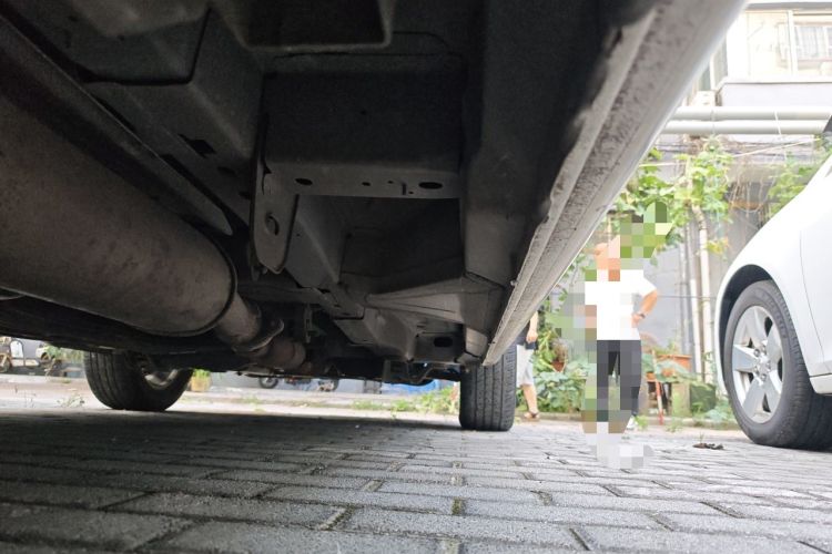 Used Buick GL8 2013 2.4L Classic Edition Chassis Rear Right