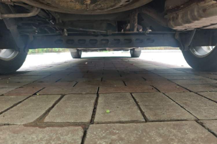 Used Buick GL8 2013 2.4L Classic Edition Chassis Rear