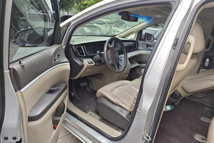 Used Buick GL8 2013 2.4L CT Luxury Business Comfort Edition Driver Seat