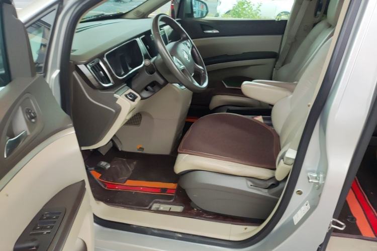 Used Buick GL8 2013 3.0L GT Luxury Business Haoya Edition Driver Seat