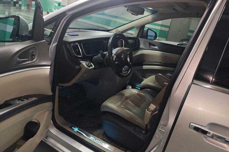 Used Buick GL8 2013 3.0L XT Luxury Business Flagship Edition Driver Seat
