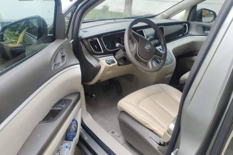 Used Buick GL8 2013 2.4L CT Luxury Business Comfort Edition Driver Seat