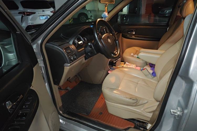 Used Buick GL8 2013 2.4L Executive Edition Driver Seat
