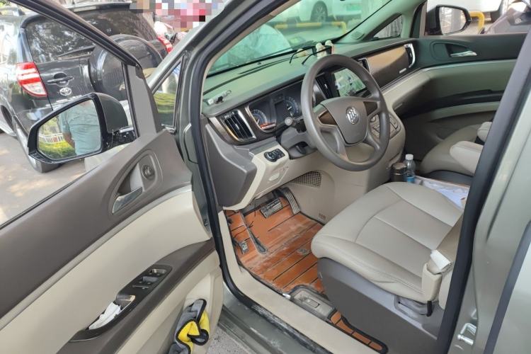 Used Buick GL8 2013 2.4L CT Luxury Business Comfort Edition Driver Seat
