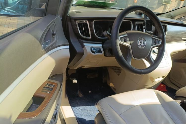 Used Buick GL8 2013 3.0L GT Luxury Business Haoya Edition Driver Seat